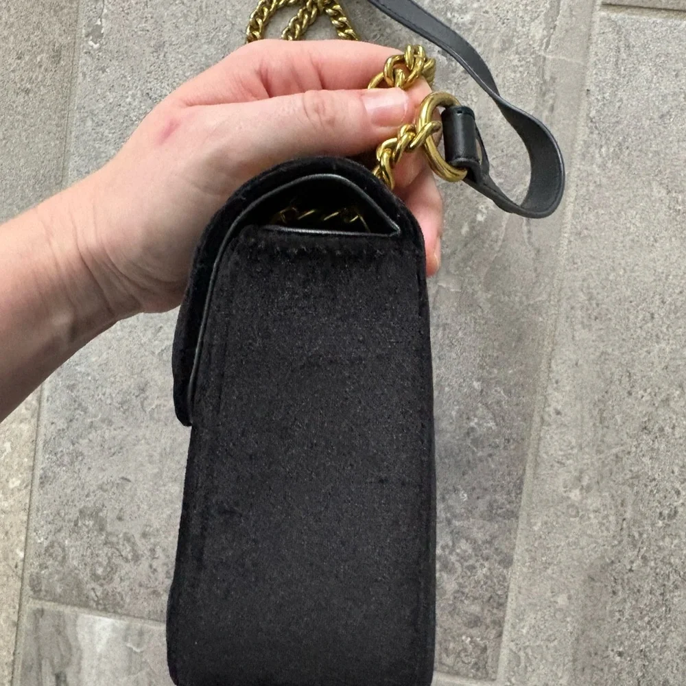 Black Velvet GG Shoulder Bag with Gold Hardware - Picture 3 of 12